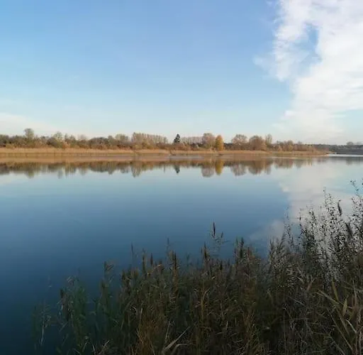 Swietna Nad Jeziorem 別荘