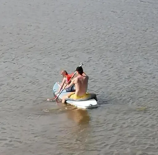 Swietna Nad Jeziorem 別荘 Świętne