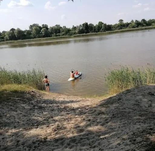 別荘 Swietna Nad Jeziorem