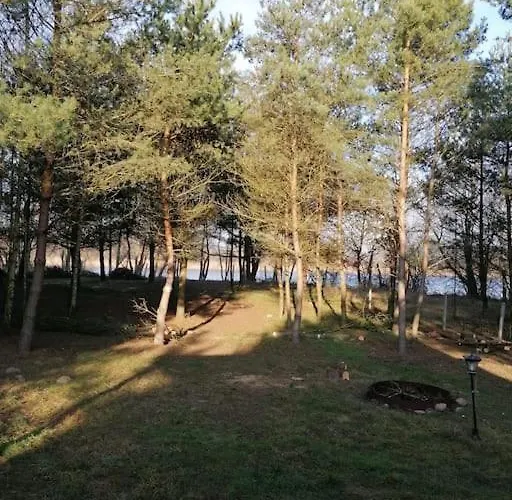 Swietna Nad Jeziorem 別荘 Świętne