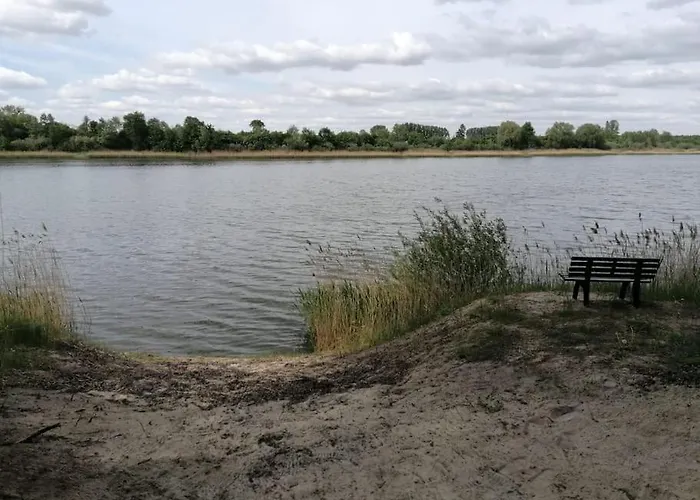 Swietna Nad Jeziorem Świętne