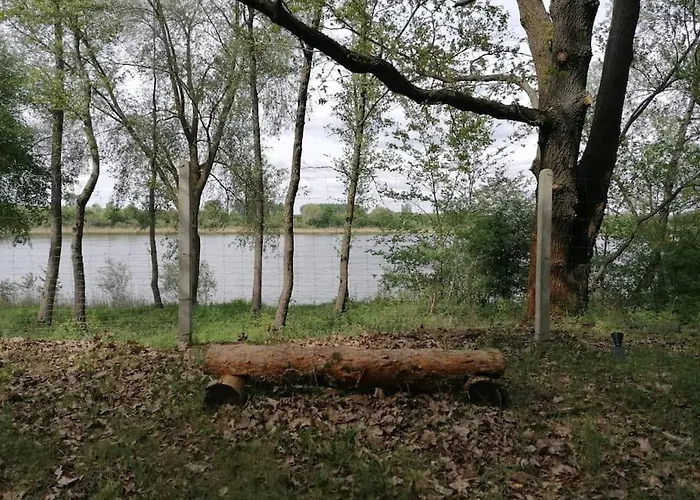 Swietna Nad Jeziorem 別荘