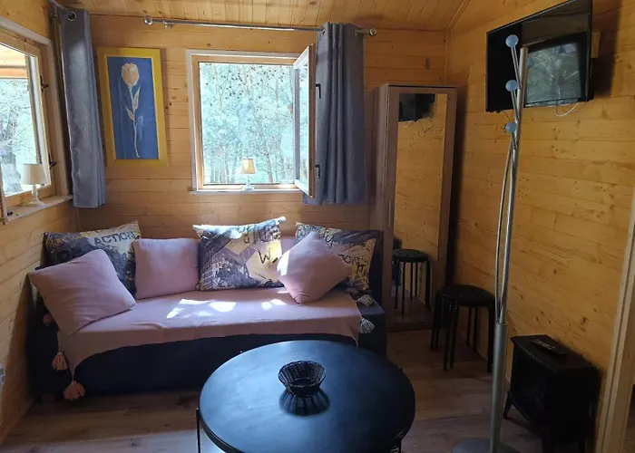 Swietna Nad Jeziorem * Świętne