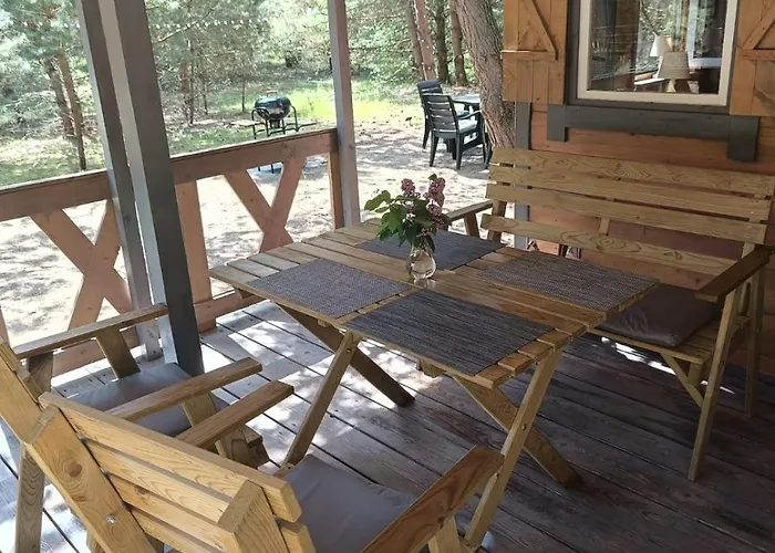 Swietna Nad Jeziorem 別荘 Świętne