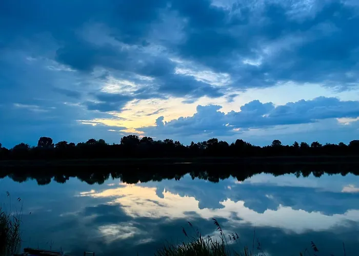 別荘 Swietna Nad Jeziorem *