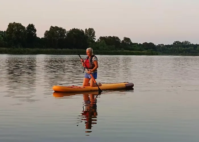 Swietna Nad Jeziorem 別荘 *